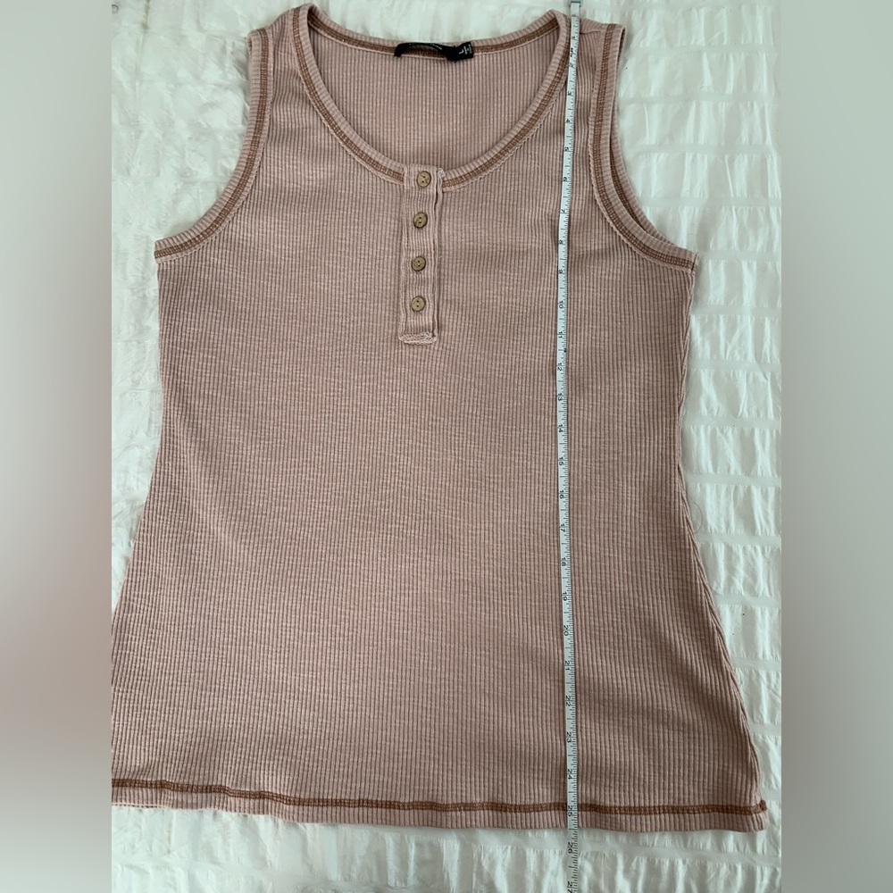 Doe & Rae Button-Front Ribbed Tank Top - Picture 12 of 16